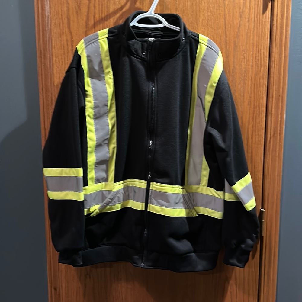Men’s Forcefield reflective work jacket. Size XXL, excellent condition.